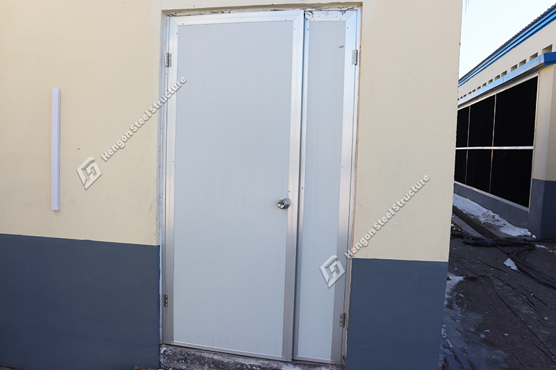 Puerta aislante